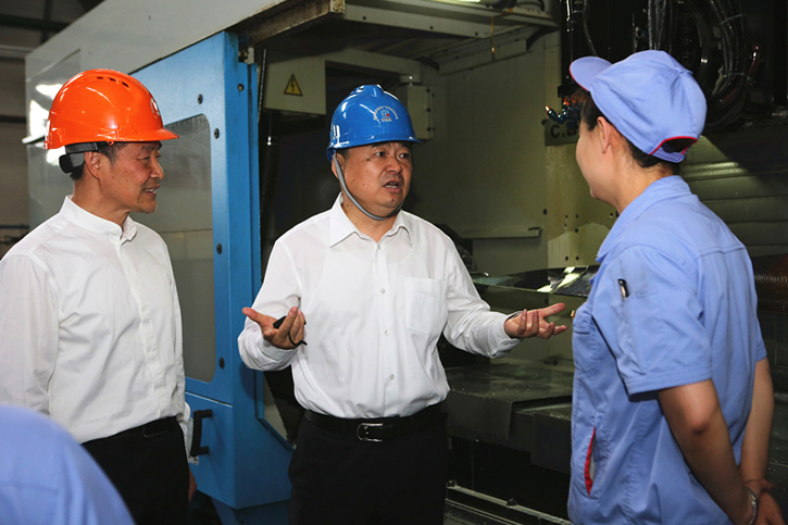 ������Ƿ����ʼ���һ������ְԱ���뽻��